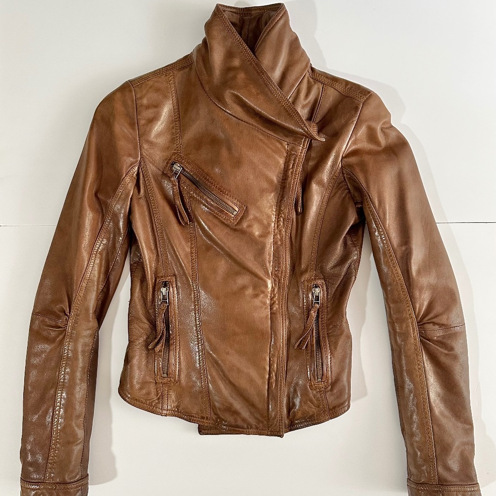 Danier en Cuir - Honey Brown Leather Jacket
